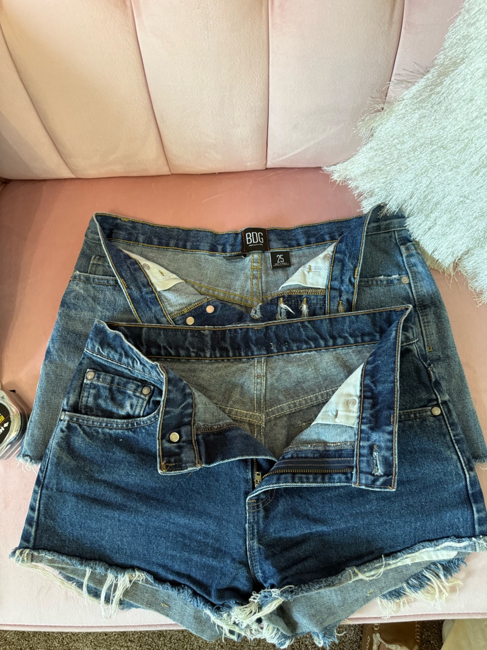 LOT OF 2 DENIM SHORTS BDG Button-Fly Boyfriend & Levi’s Shorts Size 5/27